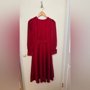Elegant Women's Long-Sleeve Burgundy Midi Dress
